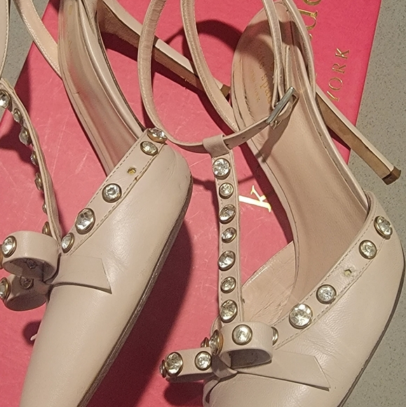 Shoes - Picture 3 of 6